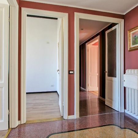 Tibullo ,Classico Ed Elegante Appartamento Rome Exterior photo
